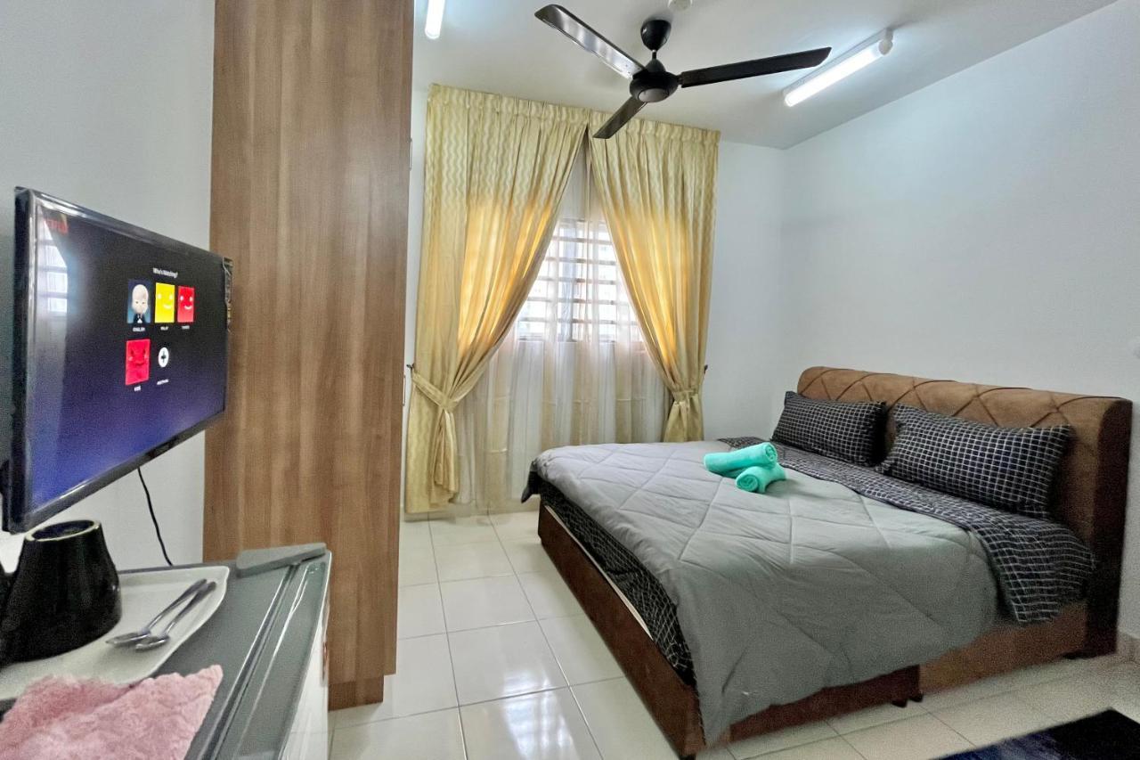 Alanis Studio Suite {Shortstay} Sepang Exterior foto